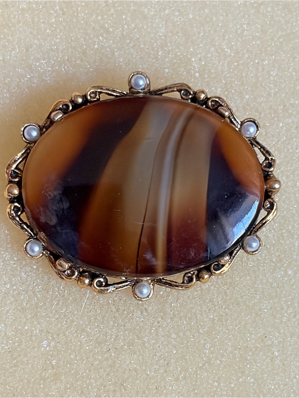 4/$100 Vintage-Inspired Brown Agate Oval Brooch with Faux Pearls